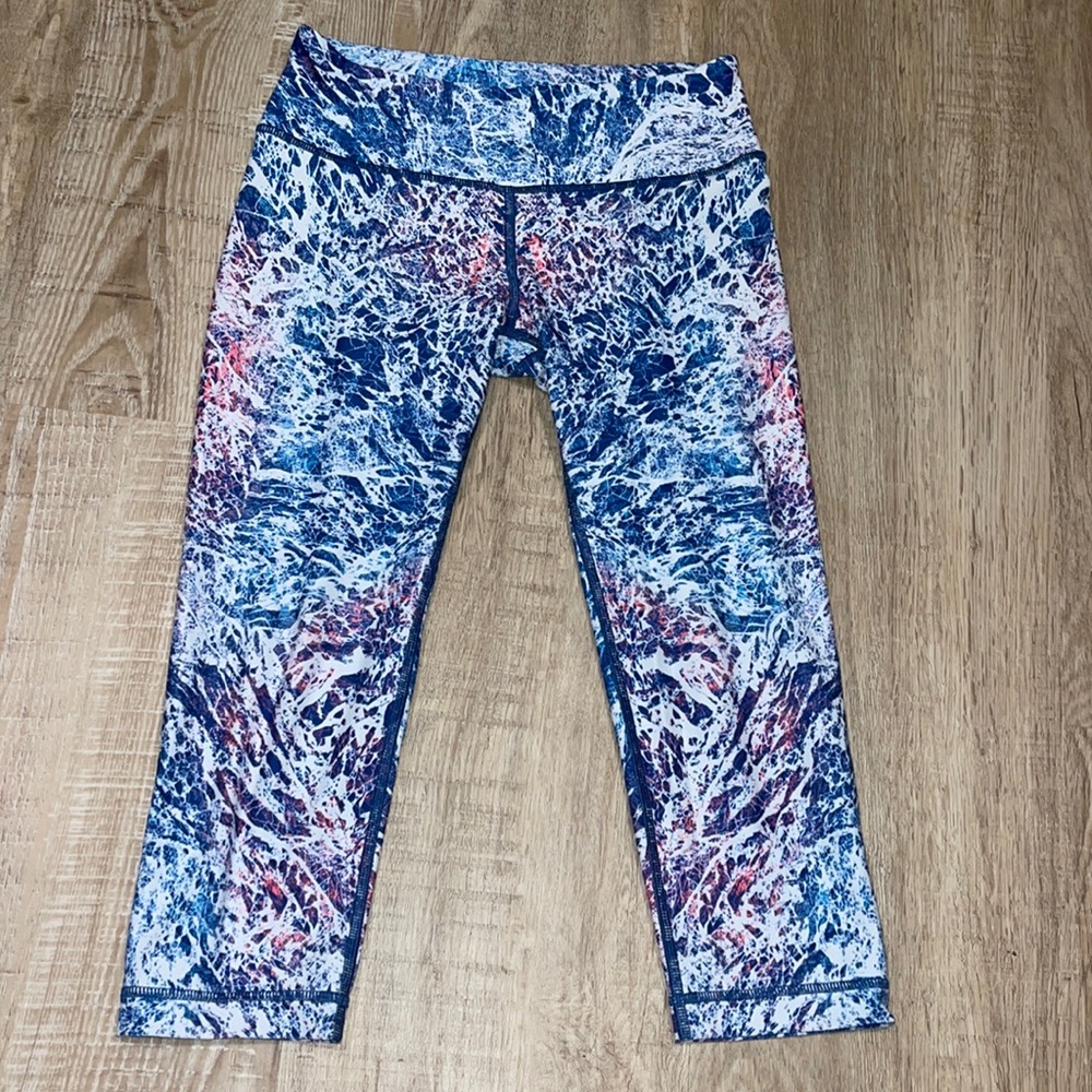 Wear It To Heart Cropped Leggings